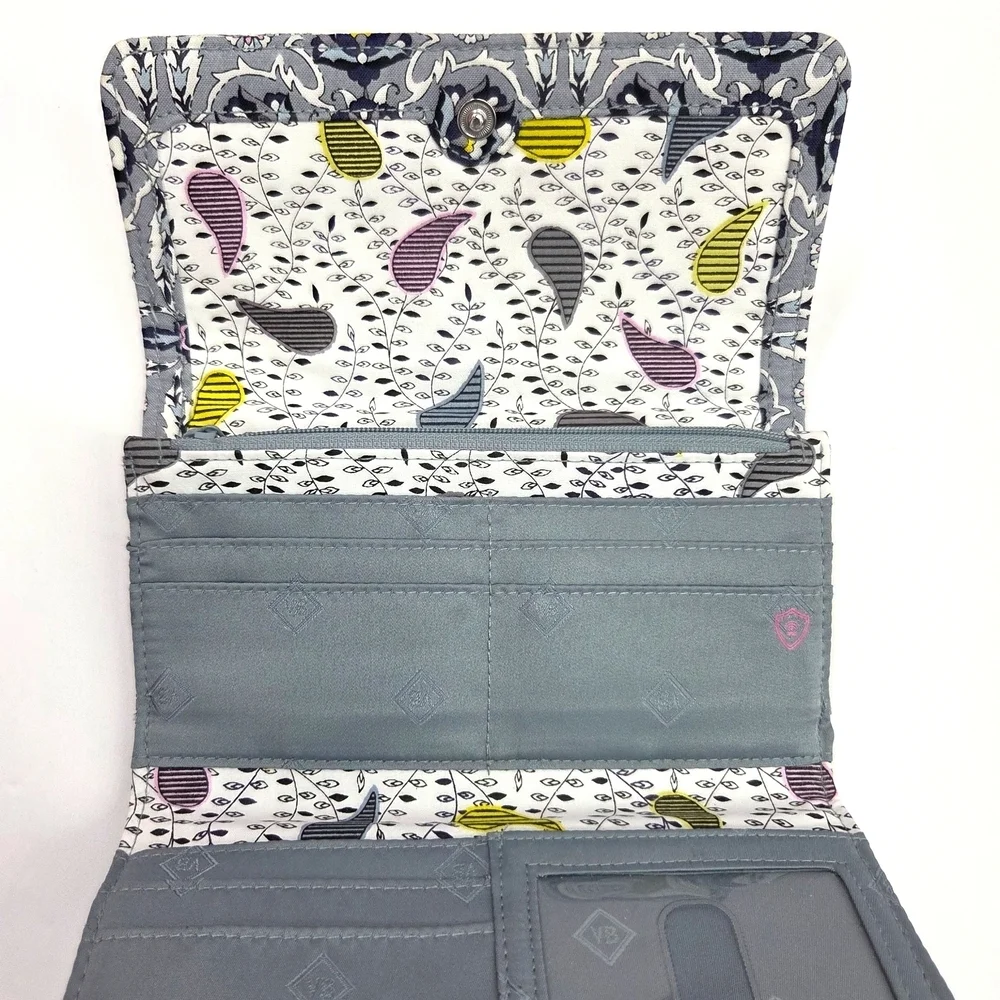 Vera Bradley Plaza Tile Floral Geometric RFID Large Tab Wallet Spring 2021 NWOT